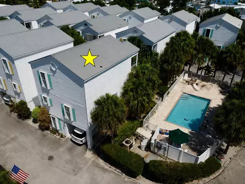 329 25th St, Marathon, FL 33050