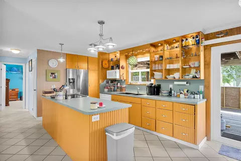 Kitchen - 213 Parrish Dr, Marathon, FL 33050 photo 1 of 4