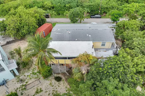 View/Area - 213 Parrish Dr, Marathon, FL 33050 photo 2 of 8