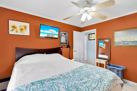 Bedroom - 213 Parrish Dr, Marathon, FL 33050 photo 2 of 7
