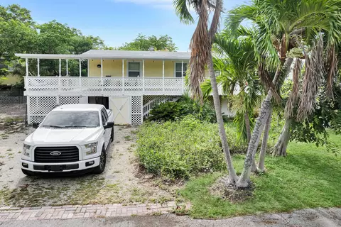 Exterior - 213 Parrish Dr, Marathon, FL 33050 photo 1 of 14
