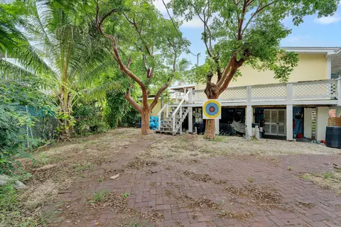 Exterior - 213 Parrish Dr, Marathon, FL 33050 photo 13 of 14