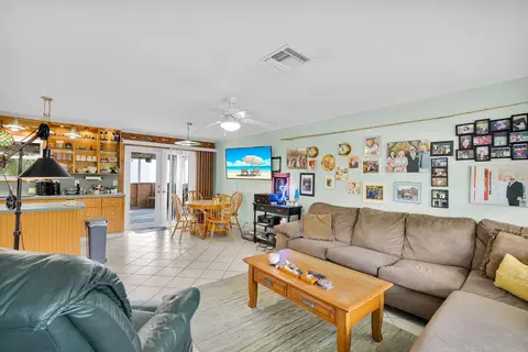 Living - 213 Parrish Dr, Marathon, FL 33050 photo 1 of 2