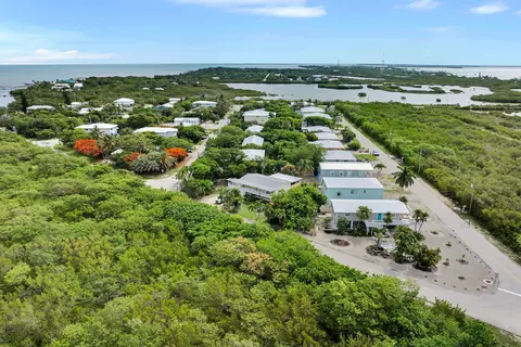 View/Area - 213 Parrish Dr, Marathon, FL 33050 photo 8 of 8