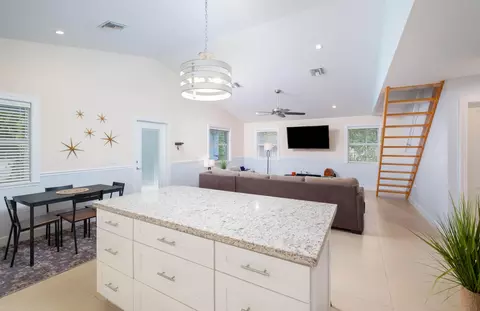 Kitchen - 453 Lime Dr, Key Largo, FL 33037 photo 4 of 5