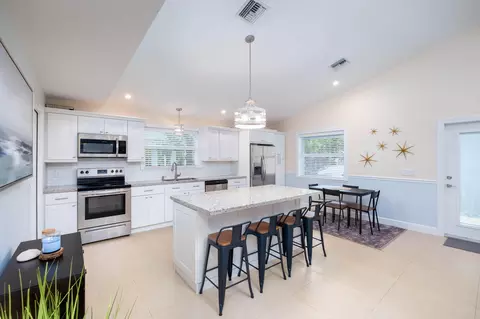 Kitchen - 453 Lime Dr, Key Largo, FL 33037 photo 5 of 5