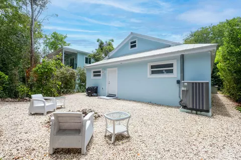 Exterior - 453 Lime Dr, Key Largo, FL 33037 photo 3 of 7