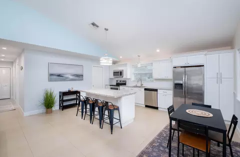 Kitchen - 453 Lime Dr, Key Largo, FL 33037 photo 1 of 5