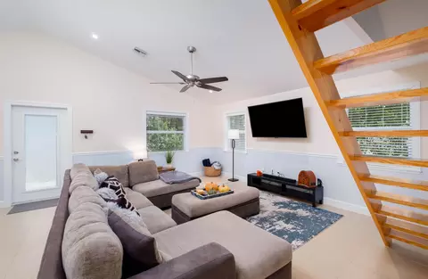 Living - 453 Lime Dr, Key Largo, FL 33037 photo 2 of 2