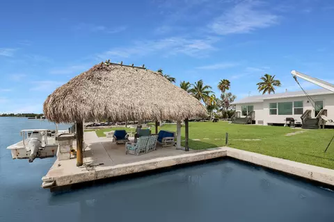 1709 Sunrise Dr, Big Pine Key, FL 33043
