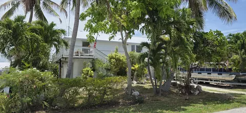 Exterior - 8 Emerald Dr, Key West, FL 33040 photo 4 of 16