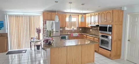 Kitchen - 8 Emerald Dr, Key West, FL 33040 photo 1 of 7