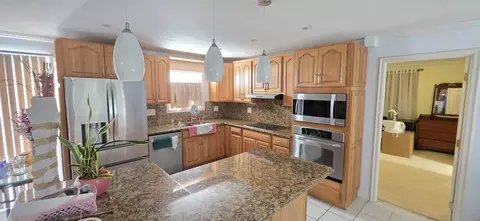 Kitchen - 8 Emerald Dr, Key West, FL 33040 photo 7 of 7