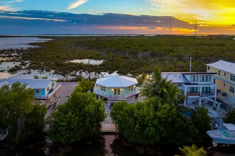 273 Indies Rd, Ramrod Key, FL 33042
