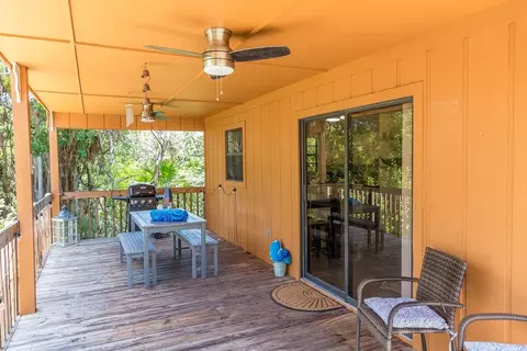 Exterior - 377 Guava Ave, Marathon, FL 33050 photo 8 of 12