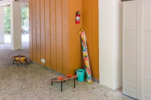Exterior - 377 Guava Ave, Marathon, FL 33050 photo 6 of 12