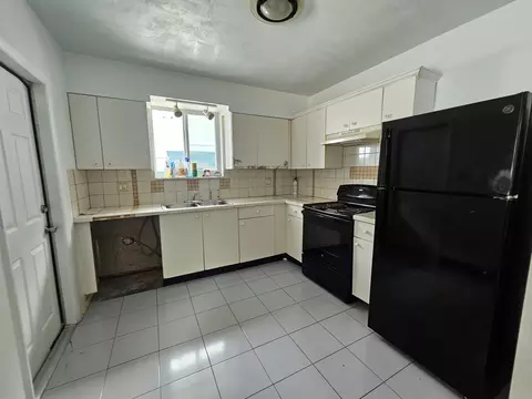 Kitchen - 653 Colson Dr, Key Largo, FL 33037 photo 2 of 2