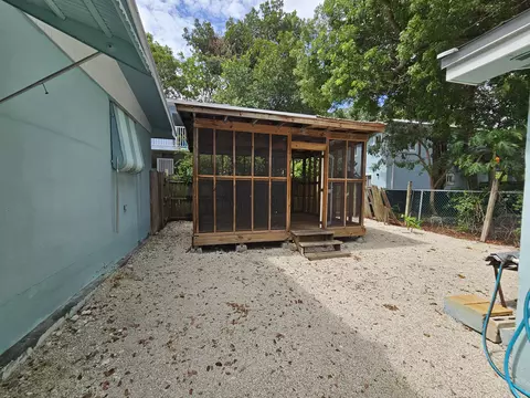 Exterior - 653 Colson Dr, Key Largo, FL 33037 photo 4 of 8