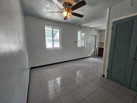 Living - 653 Colson Dr, Key Largo, FL 33037 photo 4 of 4