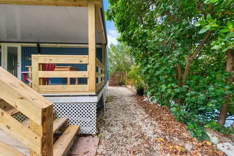 17 Palm Dr, Key West, FL 33040 photo 9
