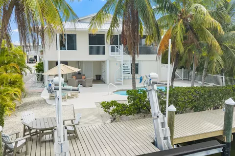 969 Ocotillo Ln, Marathon, FL 33050