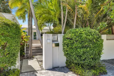 Exterior - 1627 Johnson St, Key West, FL 33040 photo 11 of 17