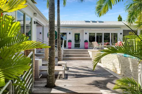 Exterior - 1627 Johnson St, Key West, FL 33040 photo 1 of 17