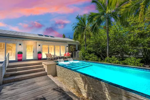 Exterior - 1627 Johnson St, Key West, FL 33040 photo 3 of 17