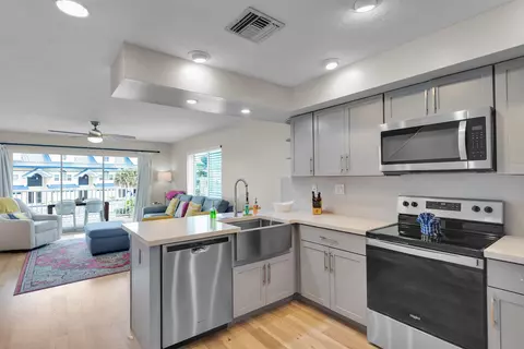 Kitchen - 315 E Ocean Dr, Key Colony, FL 33051 photo 1 of 2