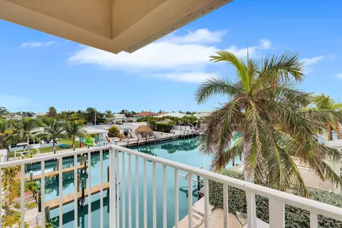 315 E Ocean Dr, Key Colony, FL 33051