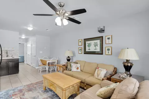 Living - 417 3rd St, Key Largo, FL 33037 photo 4 of 6