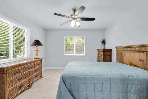 Bedroom - 417 3rd St, Key Largo, FL 33037 photo 11 of 14