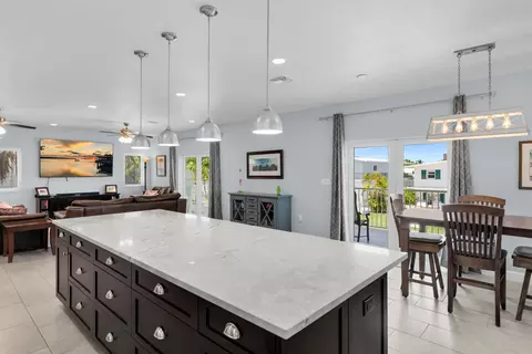 Kitchen - 417 3rd St, Key Largo, FL 33037 photo 2 of 7