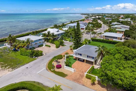 235 W Seaview Cir, Duck Key, FL 33050