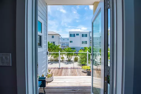 Entry Way - 930 80th St, Marathon, FL 33050 photo 1 of 1