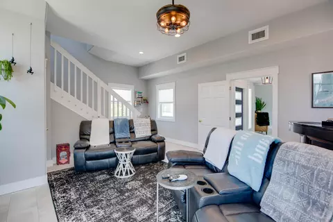 Living - 930 80th St, Marathon, FL 33050 photo 4 of 4