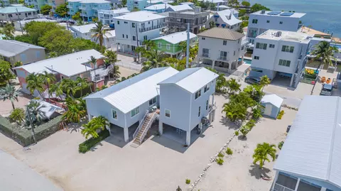 View/Area - 930 80th St, Marathon, FL 33050 photo 4 of 8