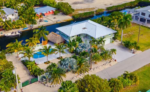 30463 Hawk Ln, Big Pine Key, FL 33043