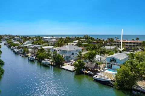 140 Iroquois Dr, Islamorada, FL 33036