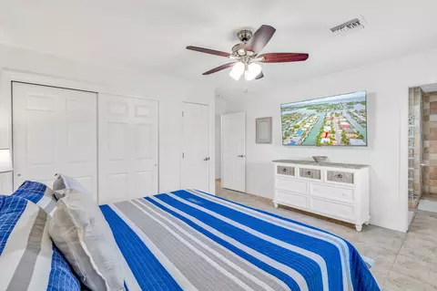 Bedroom - 581 10th St #KEY colony, Key Colony Beach, FL 33051 photo 2 of 13