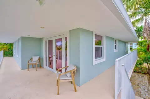 Exterior - 581 10th St #KEY colony, Key Colony Beach, FL 33051 photo 3 of 14