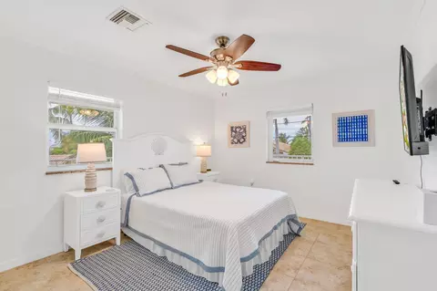 Bedroom - 581 10th St #KEY colony, Key Colony Beach, FL 33051 photo 7 of 13