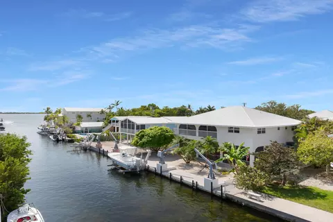 29162 Bougainvillea Ln, Big Pine Key, FL 33043