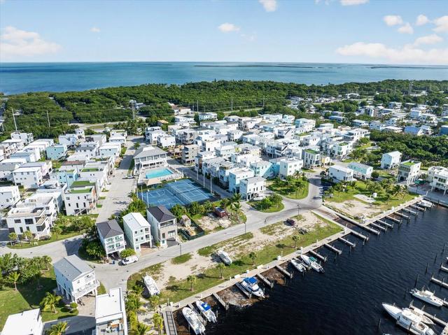 94825 Overseas Hwy #123, Key Largo, FL 33037