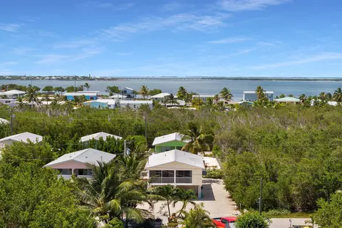 31179 Avenue H, Big Pine Key, FL 33043