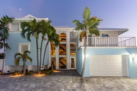 111 Spoonbill Rd, Tavernier, FL 33070