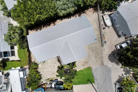 View/Area - 496 James Ave, Marathon, FL 33050 photo 2 of 5