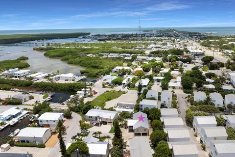 View/Area - 496 James Ave, Marathon, FL 33050 photo 3 of 5