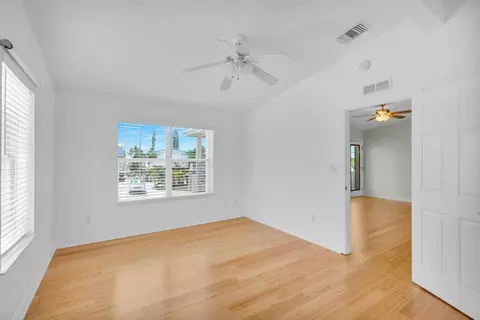 Living - 496 James Ave, Marathon, FL 33050 photo 5 of 5