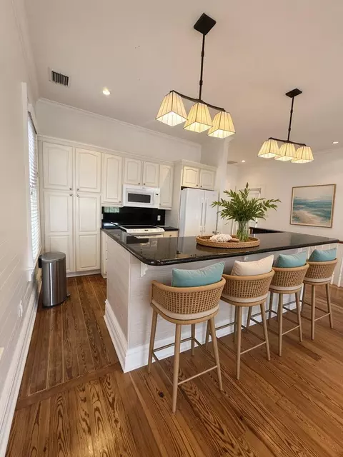 Kitchen - 416 Fleming St, Key West, FL 33040 photo 1 of 2